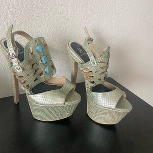 Scene Weaver Metallic Green Platform Heels